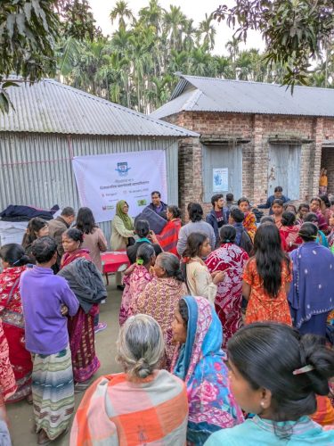 শীতার্তদের পাশে ভিকারুননিসা অ‍্যালামনাই অ‍্যাসোসিয়েশন ২০২৬ 13