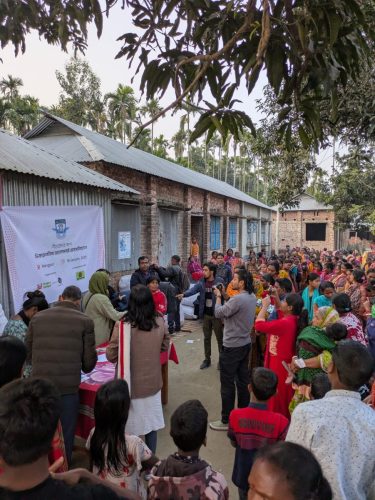 শীতার্তদের পাশে ভিকারুননিসা অ‍্যালামনাই অ‍্যাসোসিয়েশন ২০২৬ 4